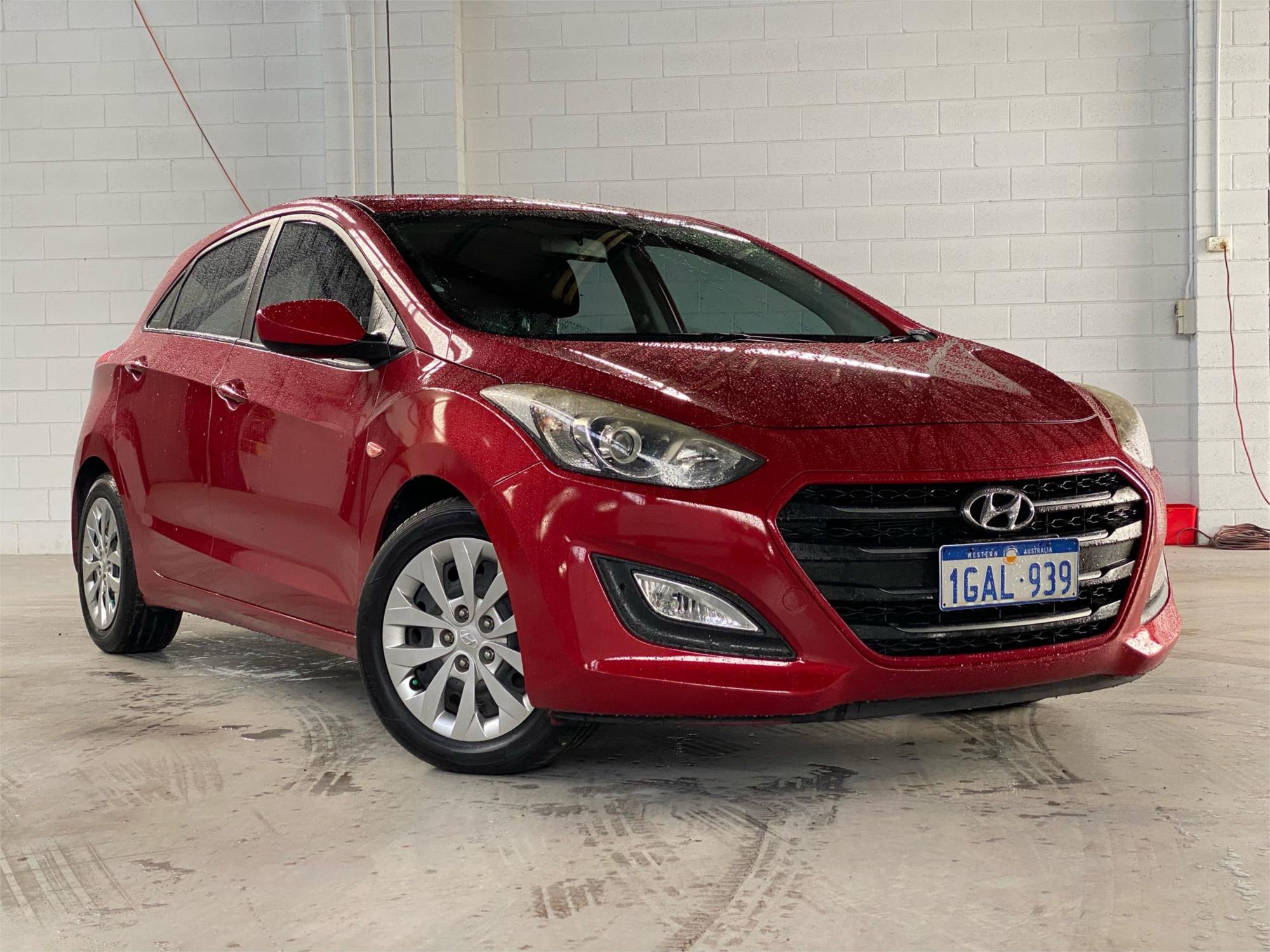2016 HYUNDAI i30