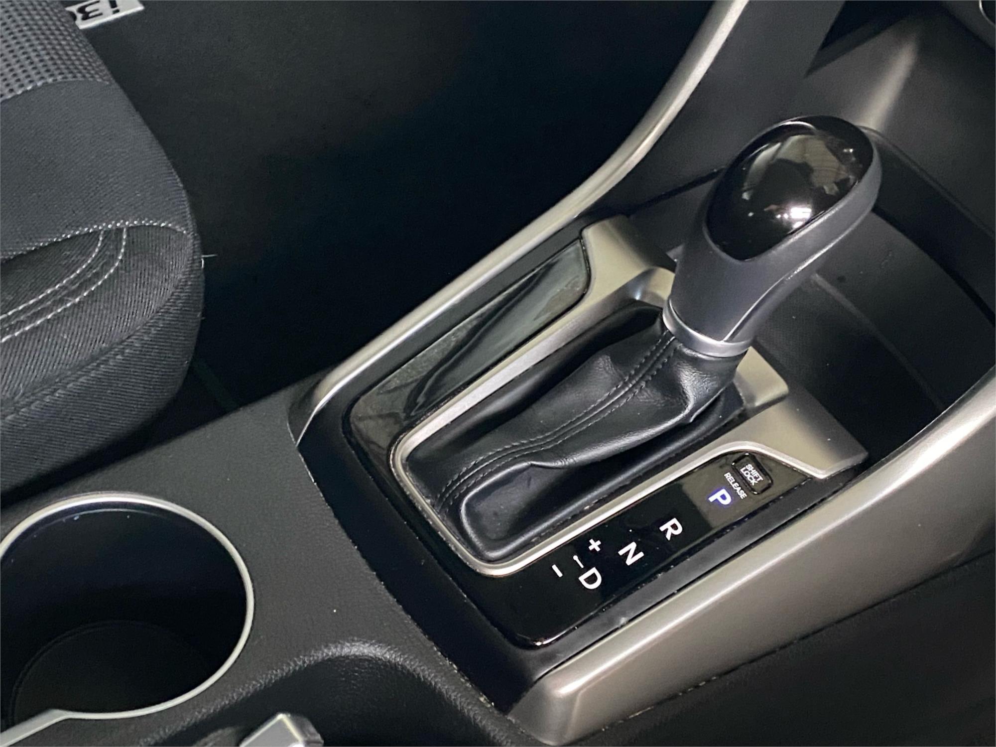 2016 HYUNDAI i30 15