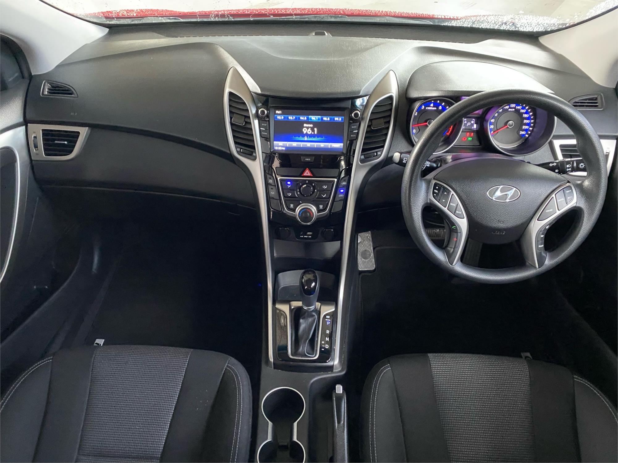 2016 HYUNDAI i30 20