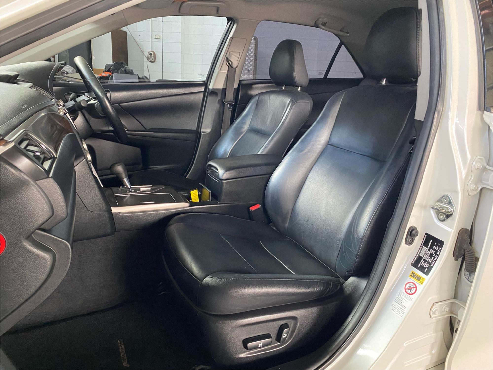 2013 TOYOTA AURION 15