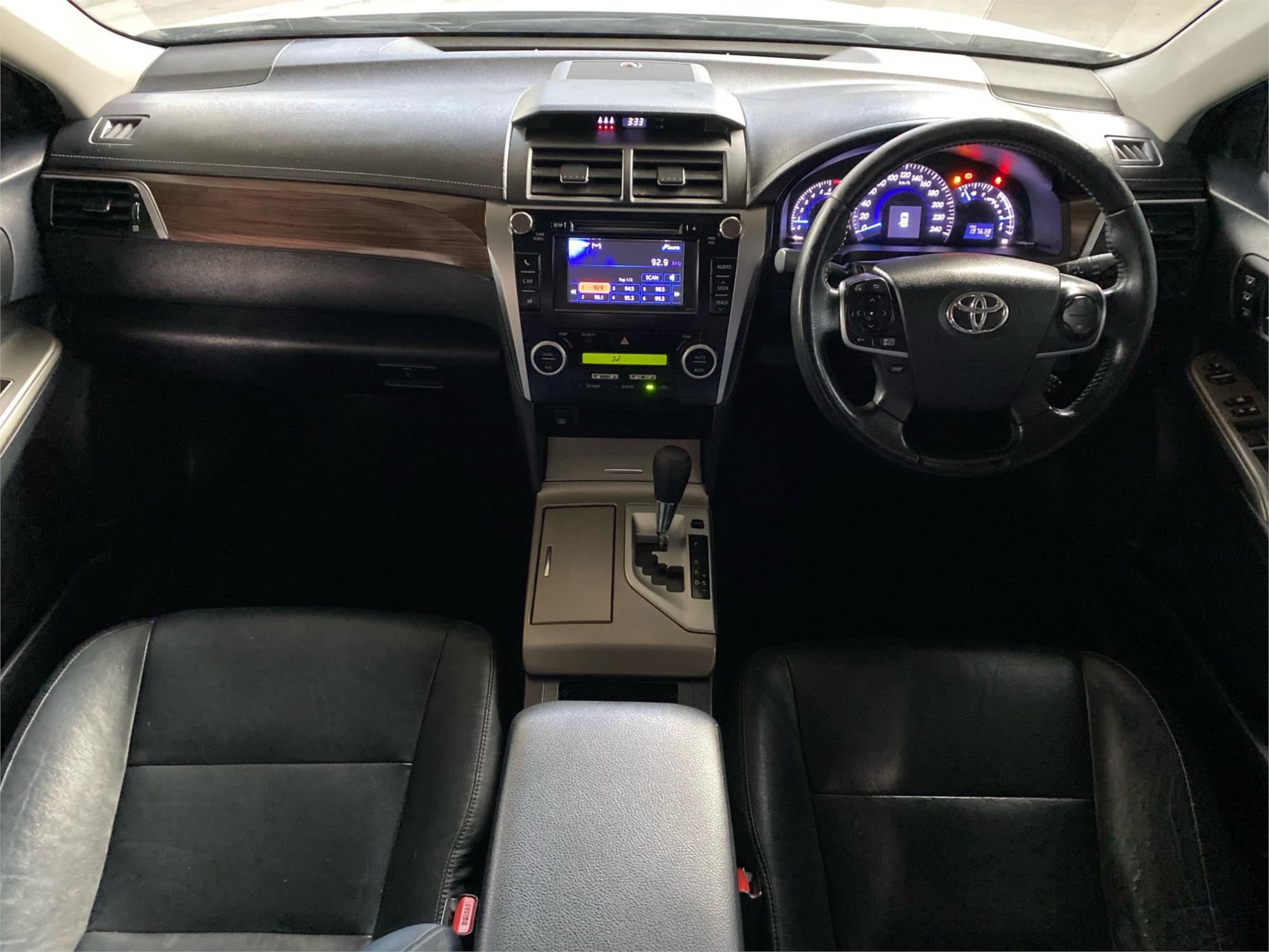2013 TOYOTA AURION 17