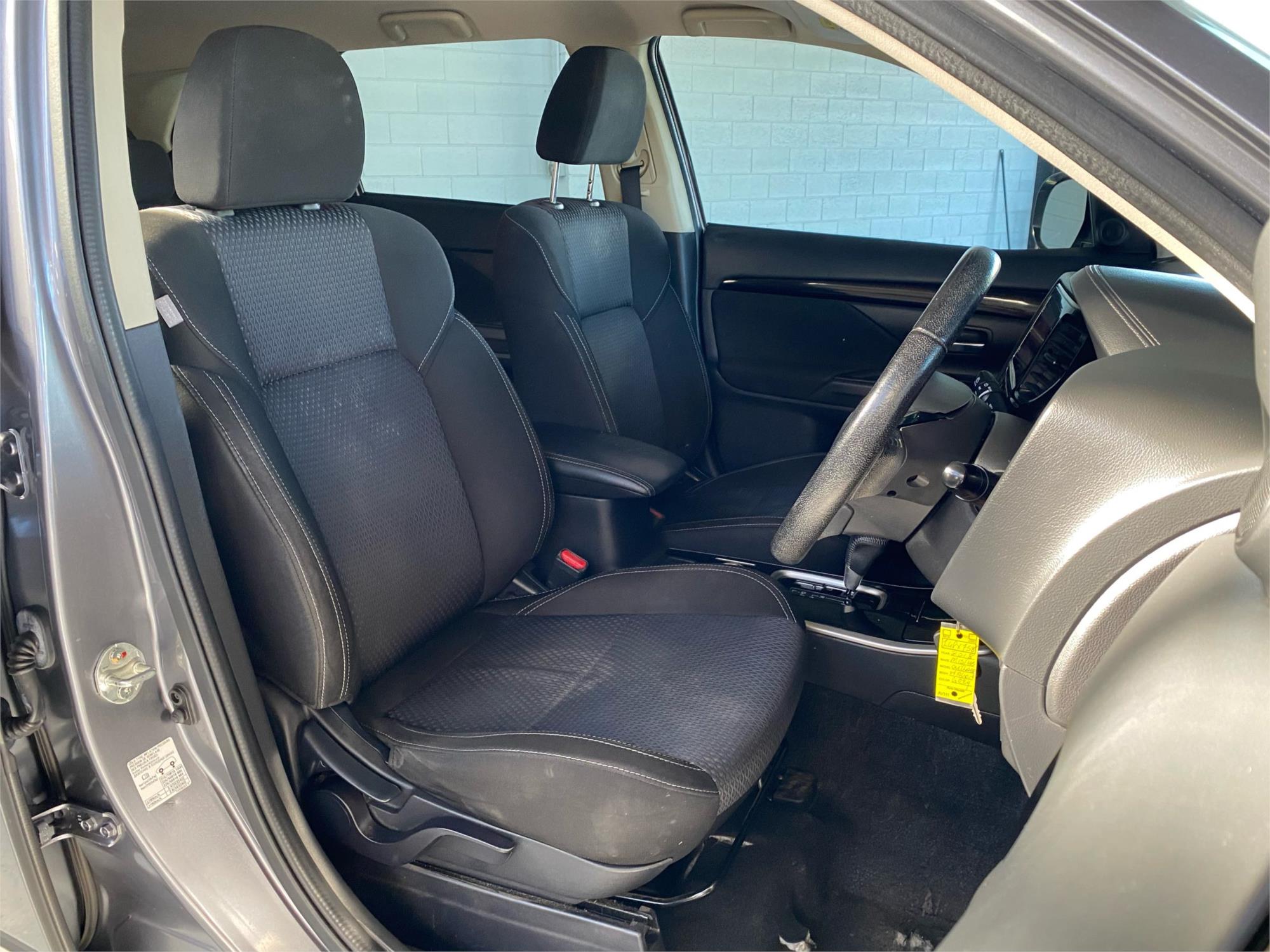 2018 MITSUBISHI OUTLANDER 20