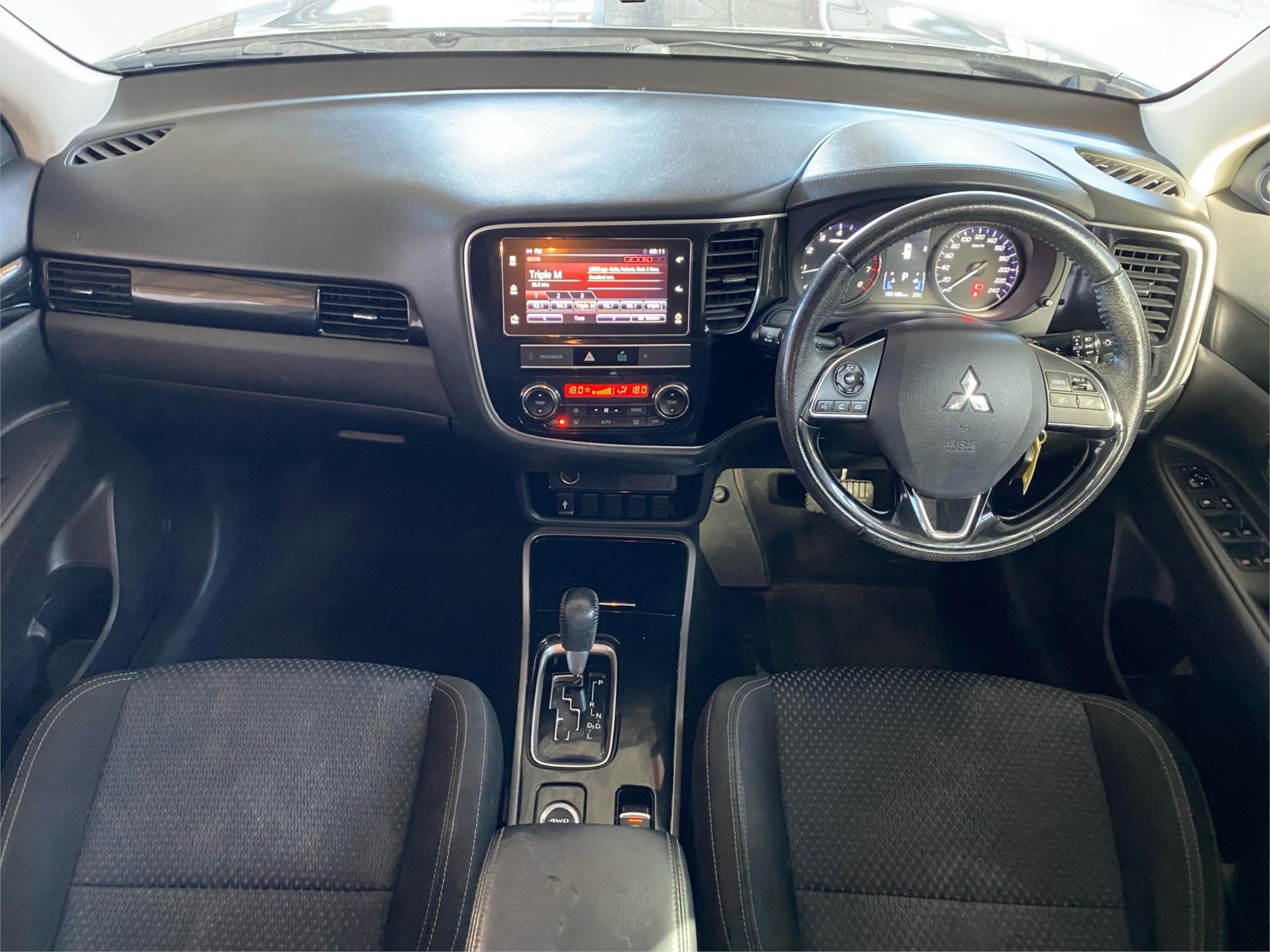 2018 MITSUBISHI OUTLANDER 24