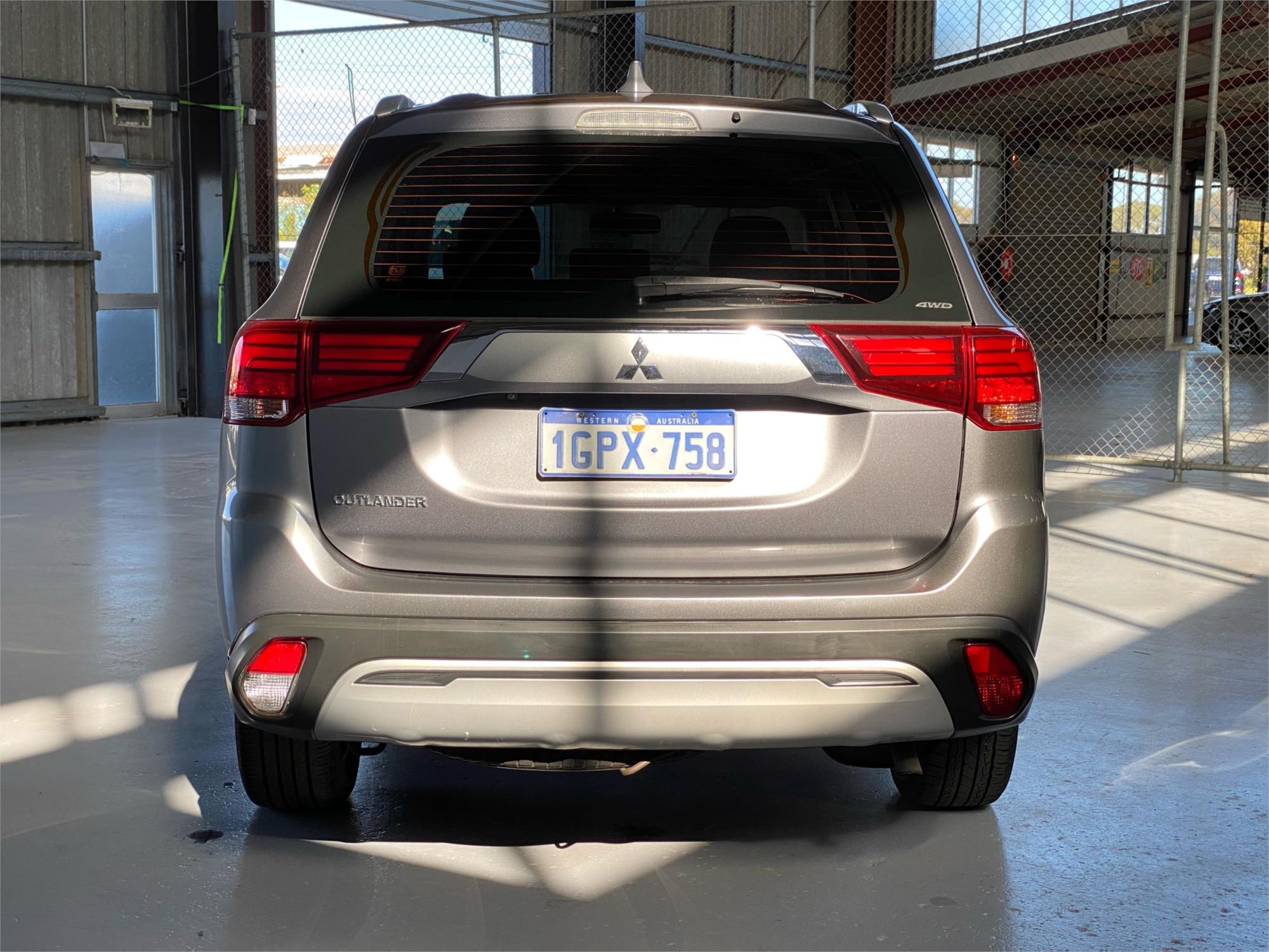 2018 MITSUBISHI OUTLANDER 5