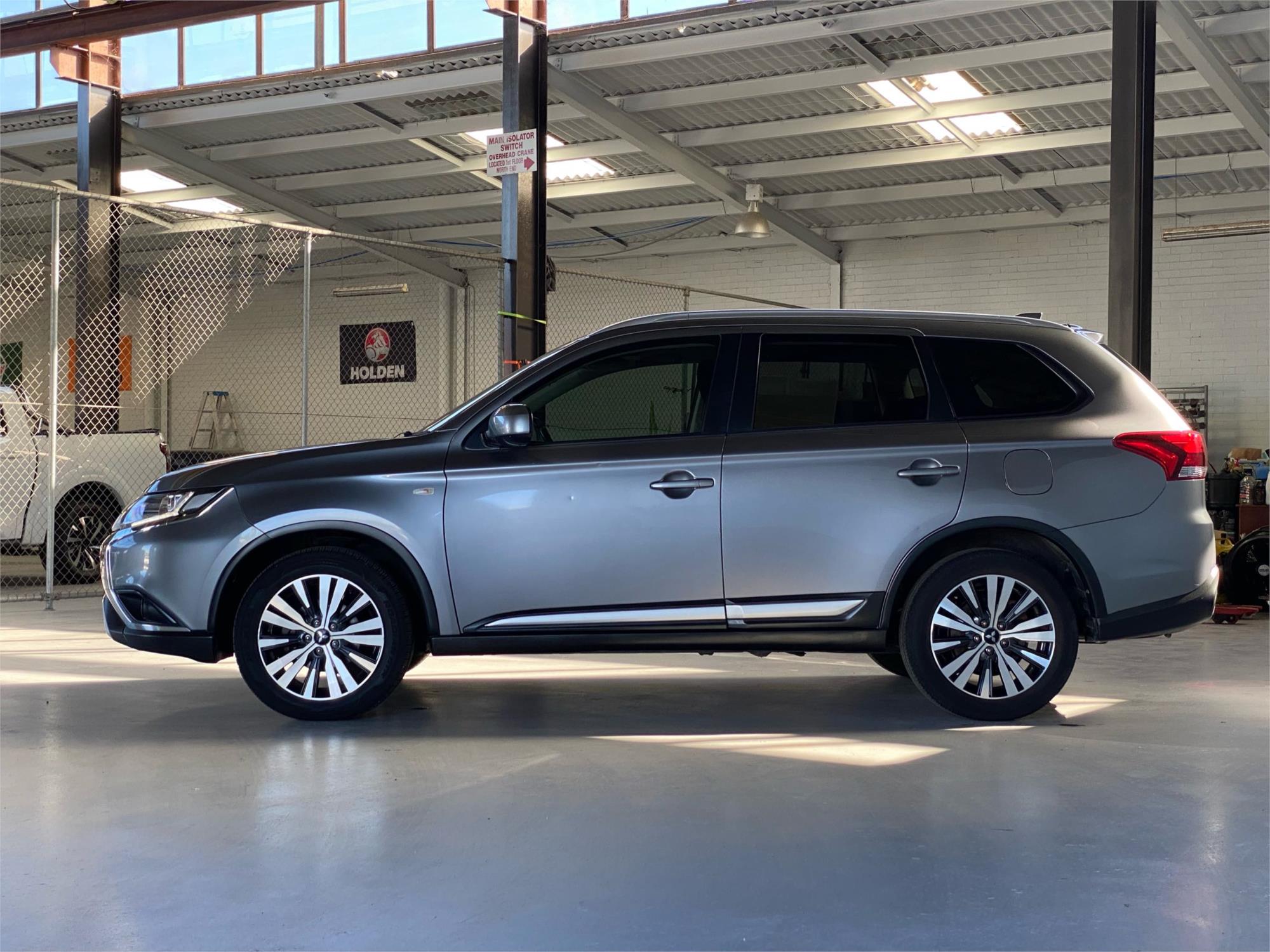 2018 MITSUBISHI OUTLANDER 7