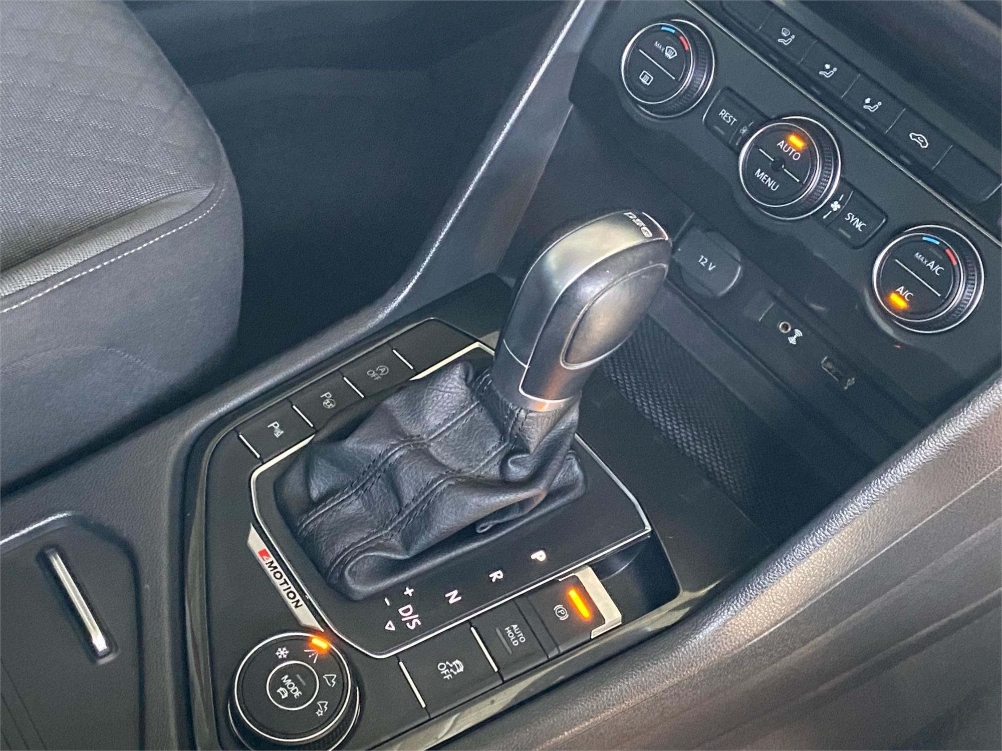 2016 VOLKSWAGEN TIGUAN 18