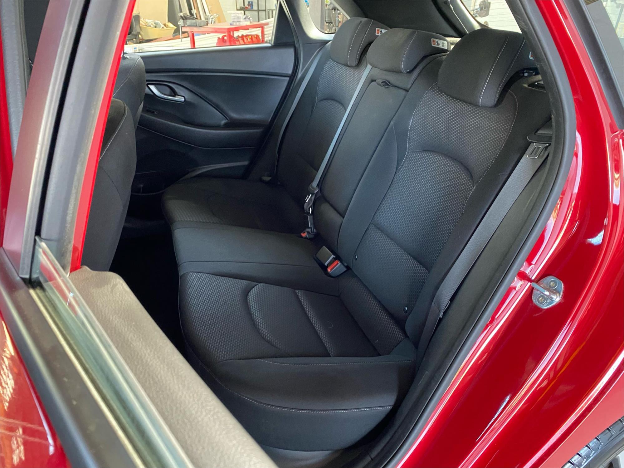 2019 HYUNDAI i30 15
