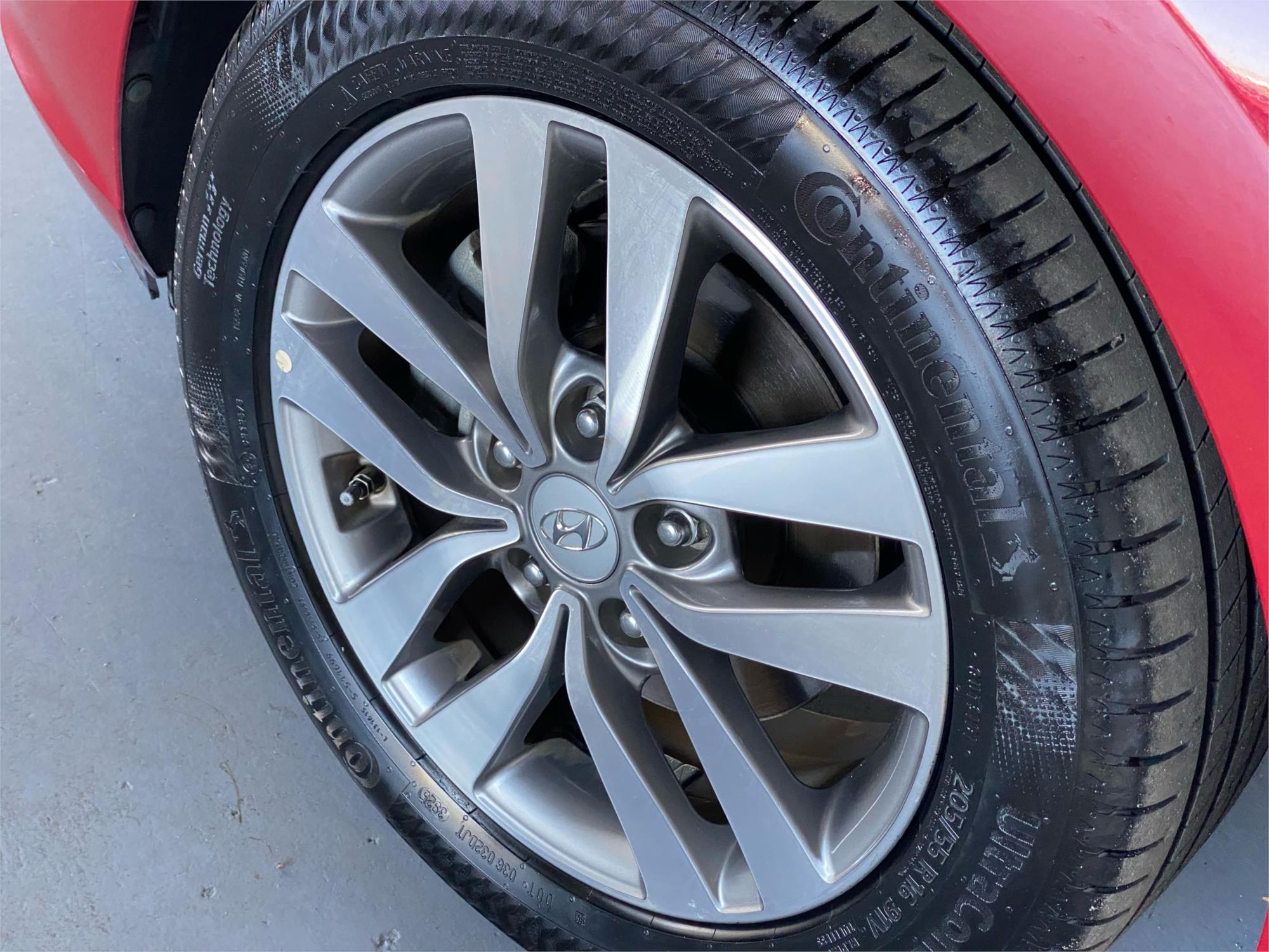 2019 HYUNDAI i30 17