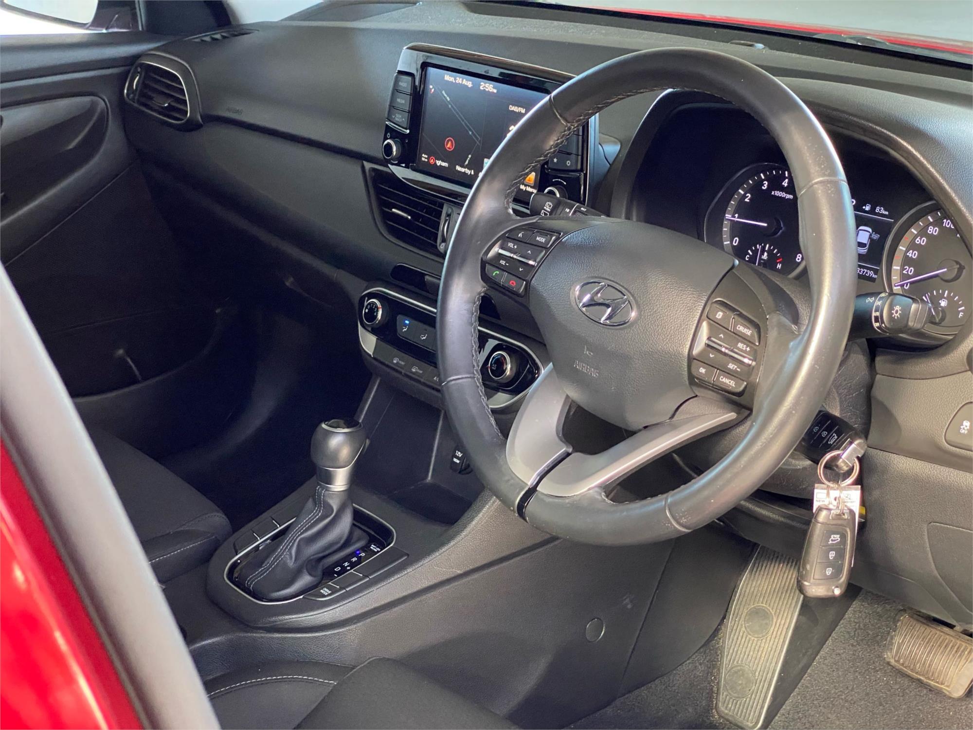 2019 HYUNDAI i30 18