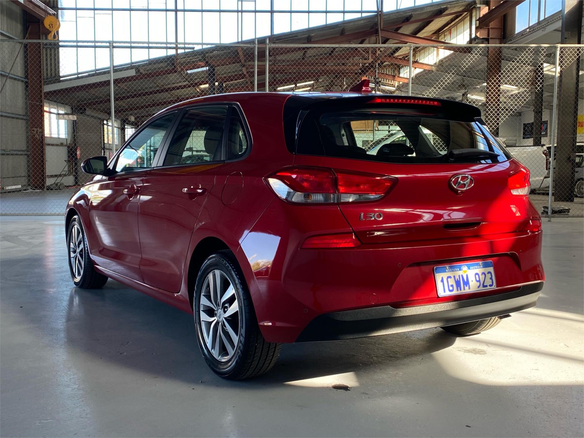 2019 HYUNDAI i30 6
