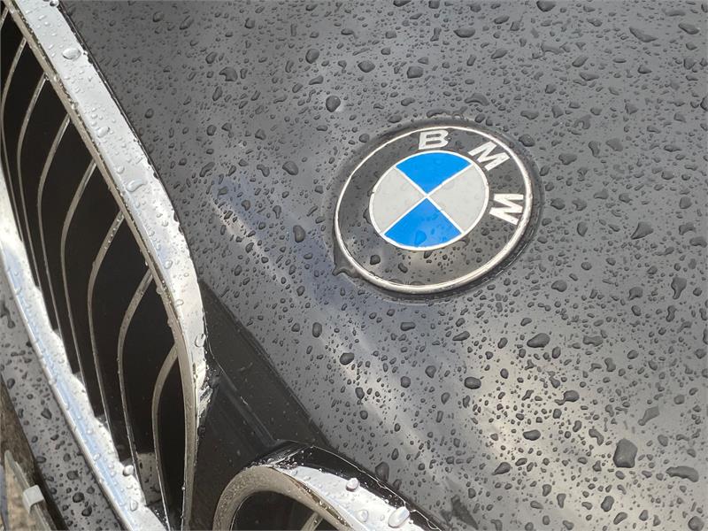 2016 BMW 7 12
