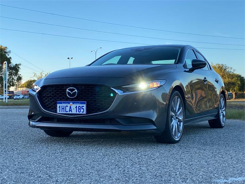 2020 MAZDA MAZDA3 8