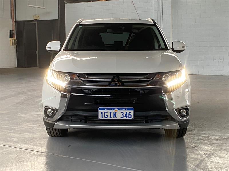 2017 MITSUBISHI OUTLANDER 9