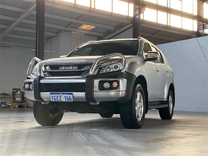 2015 ISUZU MU-X 8