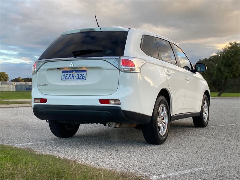 2013 MITSUBISHI OUTLANDER 4