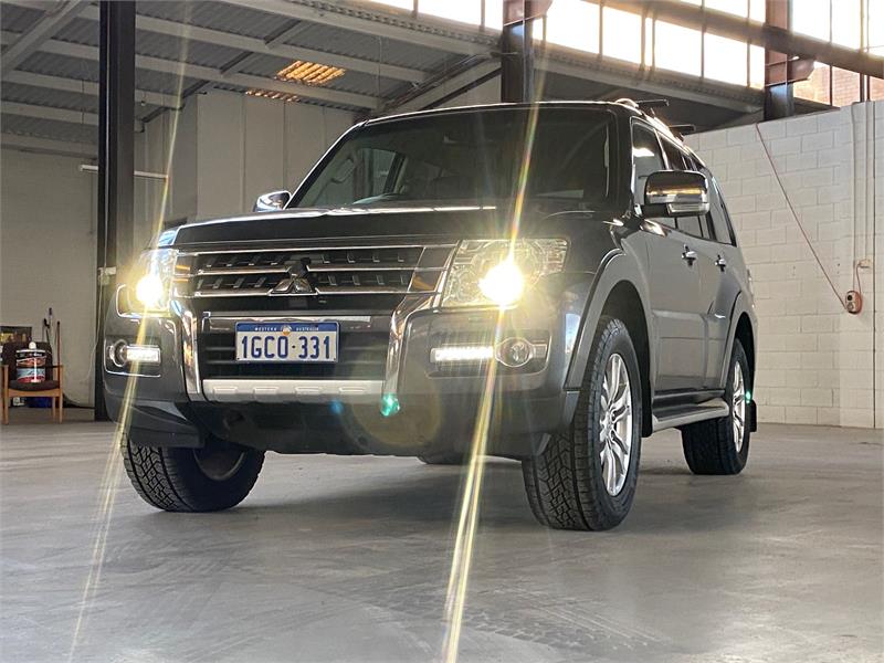 2015 MITSUBISHI PAJERO 8