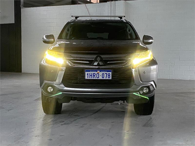 2016 MITSUBISHI PAJERO SPORT 9