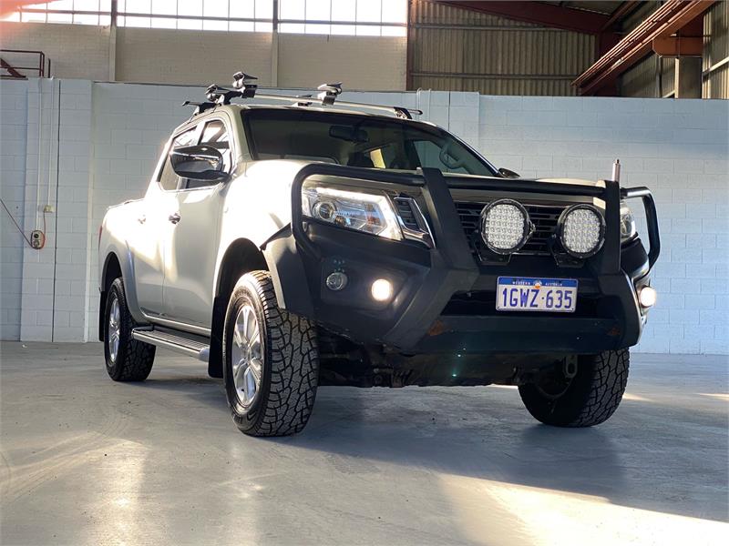 2015 NISSAN NAVARA 2