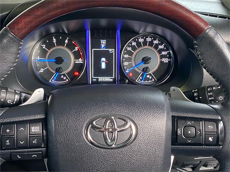 2017 TOYOTA FORTUNER 20