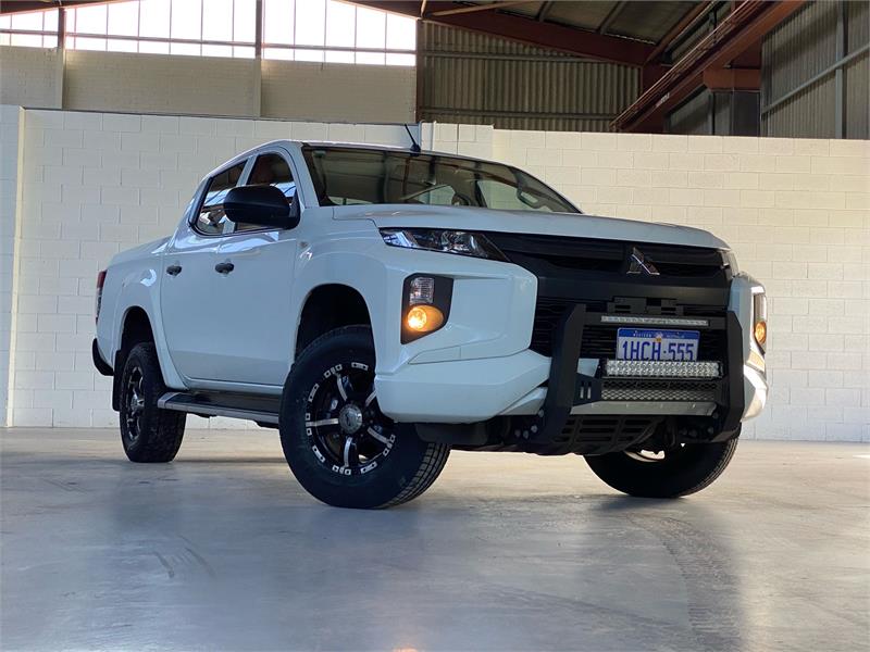 2018 MITSUBISHI TRITON