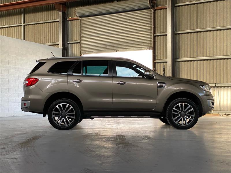 2019 FORD EVEREST 3