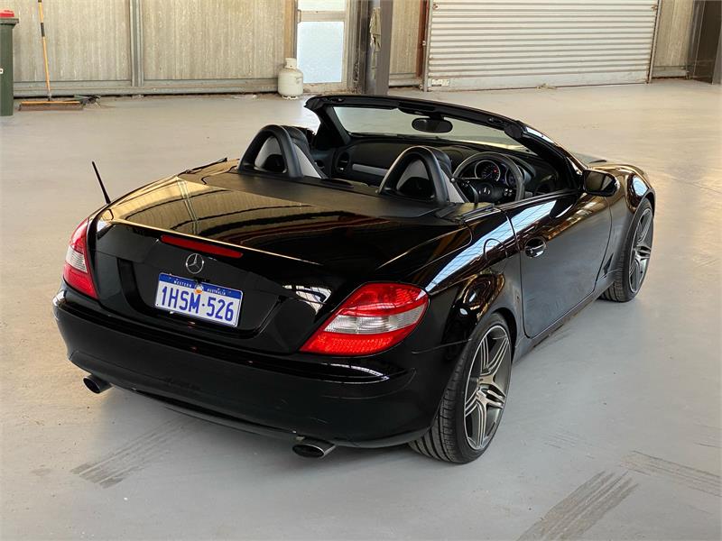 2004 MERCEDES-BENZ SLK 27