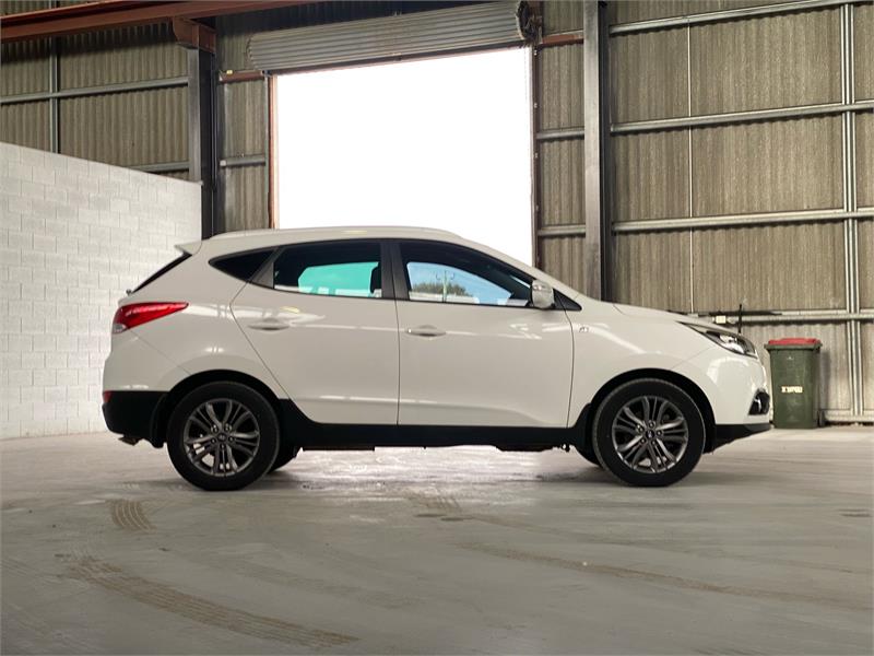 2013 HYUNDAI iX35 3