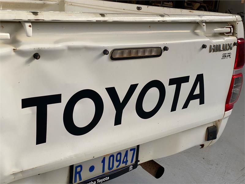 2013 TOYOTA HILUX 14