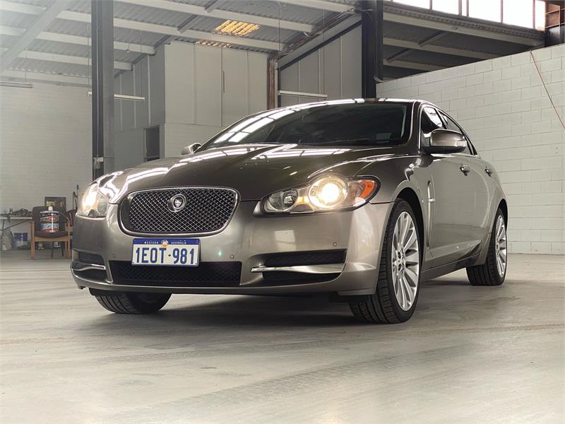 2008 JAGUAR XF 8