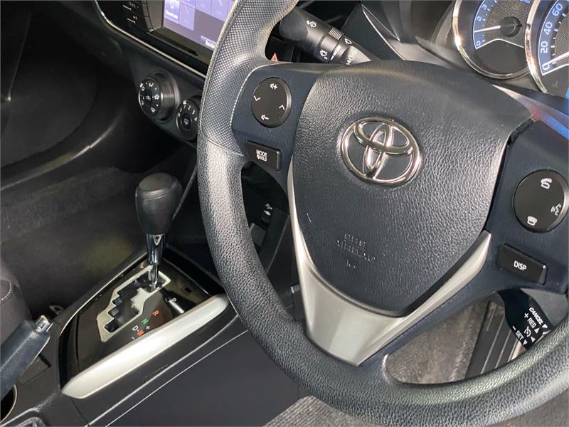 2016 TOYOTA COROLLA 18