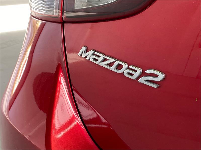 2015 MAZDA MAZDA2 13