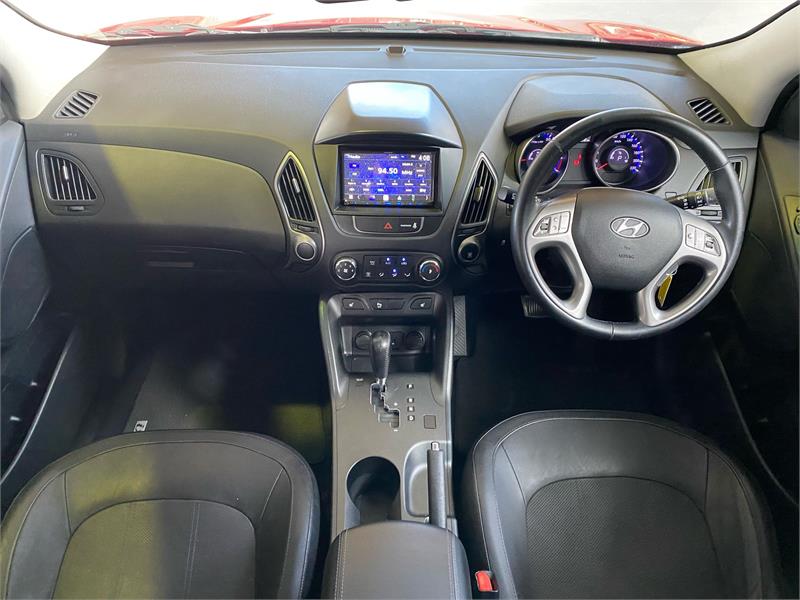 2014 HYUNDAI iX35 28