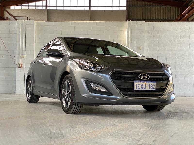 2015 HYUNDAI i30 2