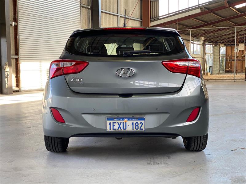 2015 HYUNDAI i30 5