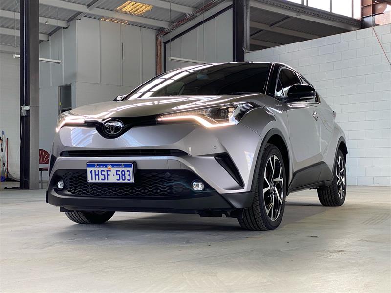 2019 TOYOTA C-HR 8