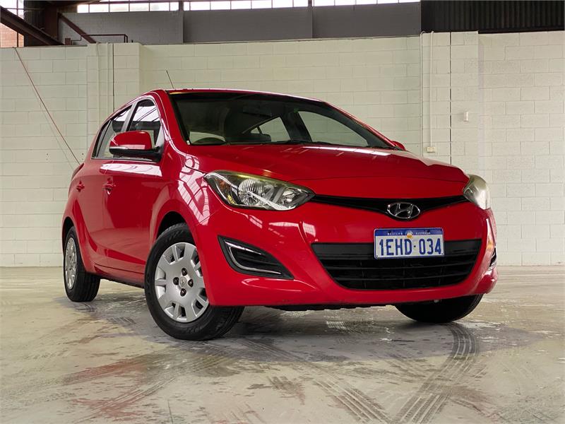 2013 HYUNDAI i20