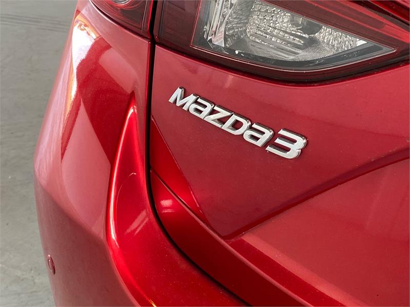 2015 MAZDA MAZDA3 13