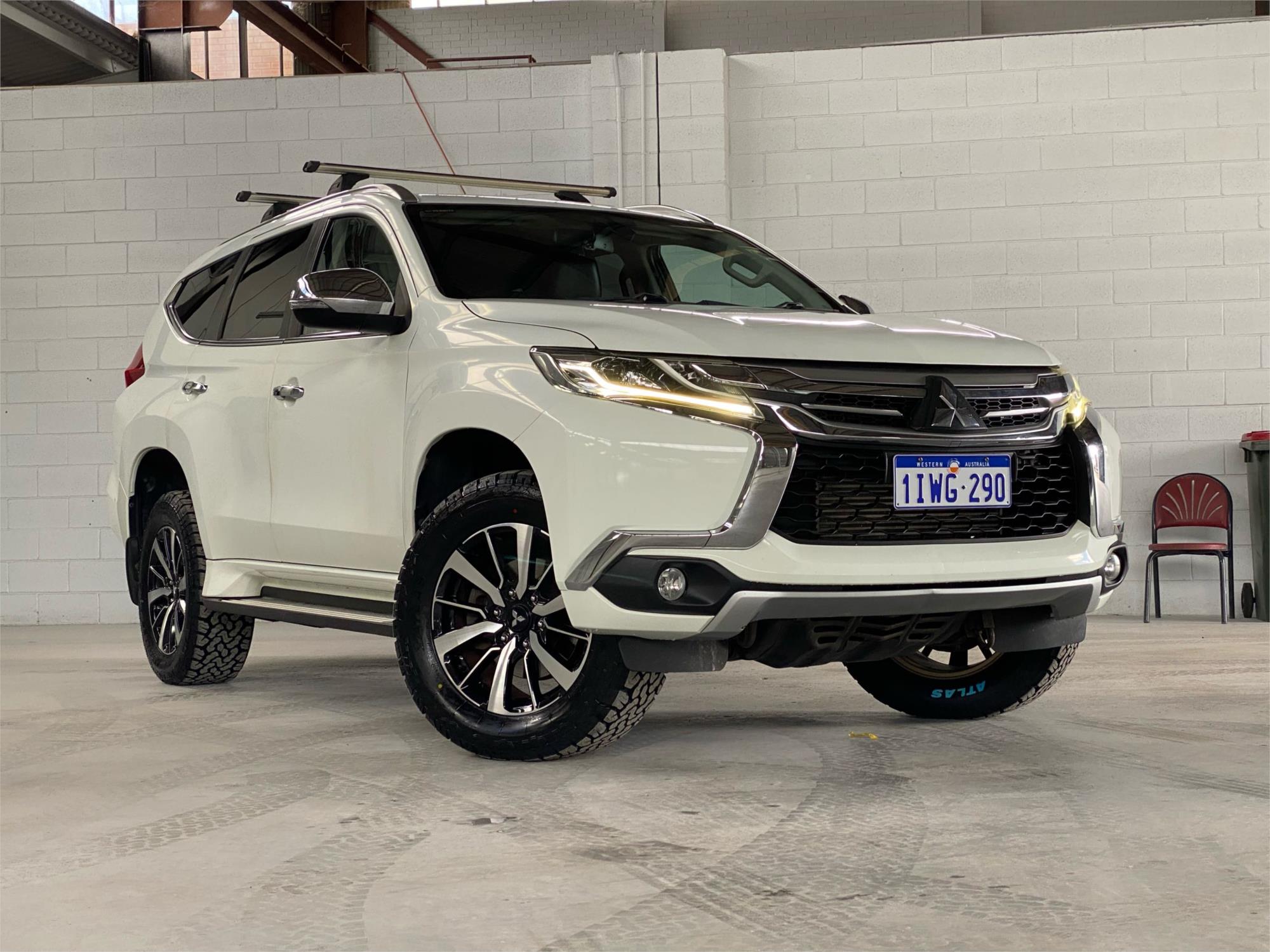 2017 MITSUBISHI PAJERO SPORT