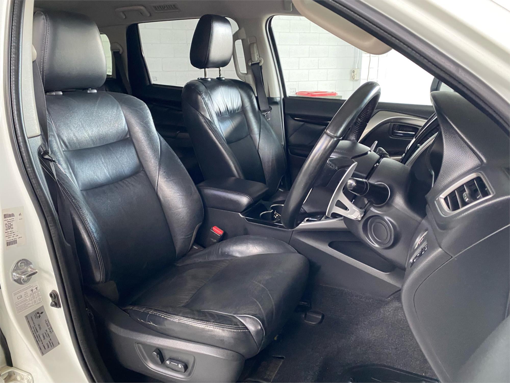 2017 MITSUBISHI PAJERO SPORT 22