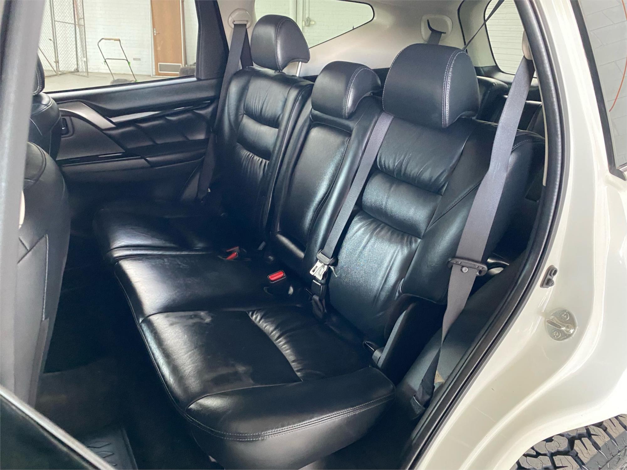 2017 MITSUBISHI PAJERO SPORT 25