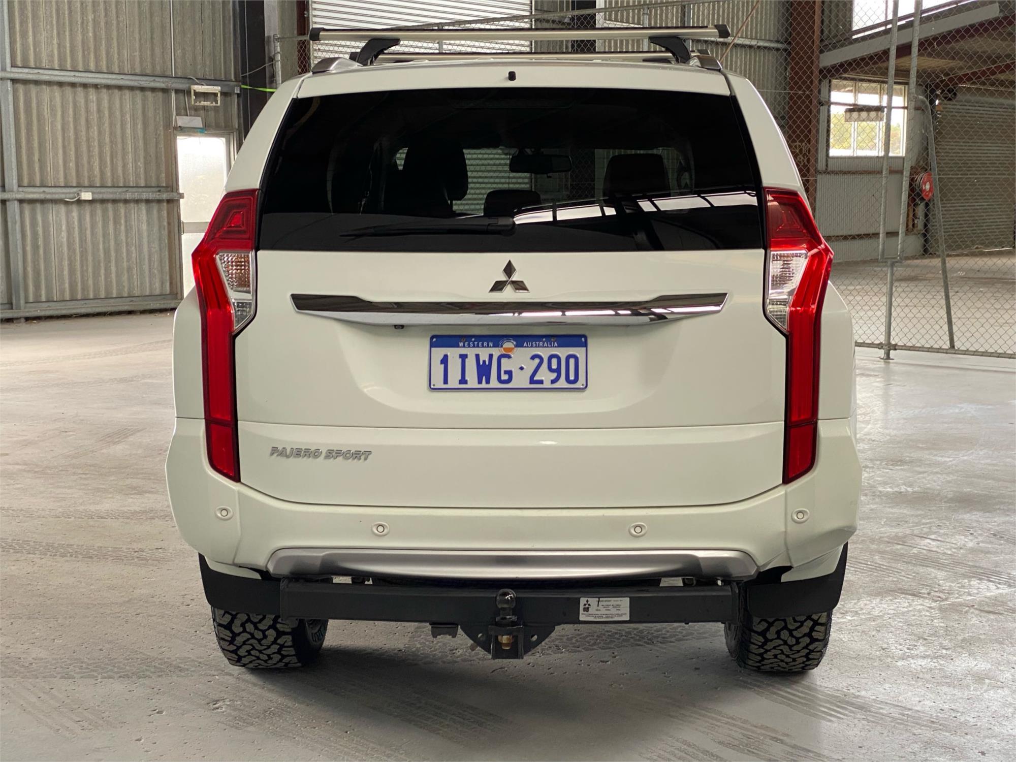 2017 MITSUBISHI PAJERO SPORT 5