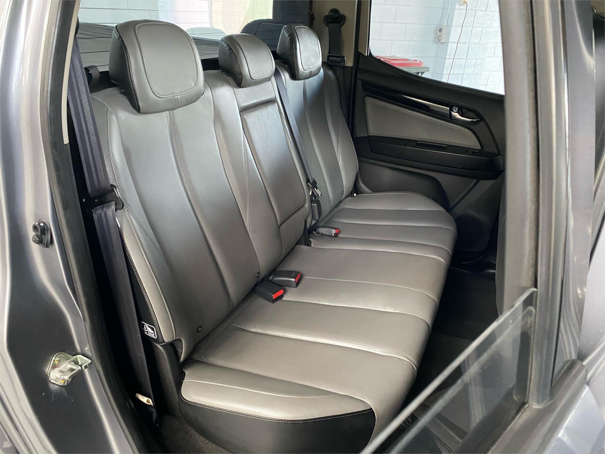 2015 HOLDEN COLORADO 22