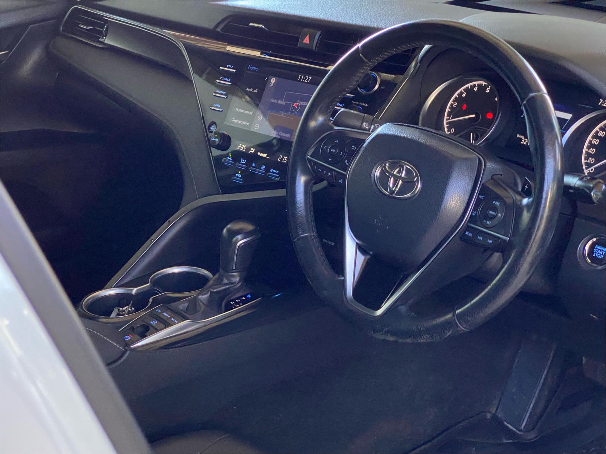 2021 TOYOTA CAMRY 19