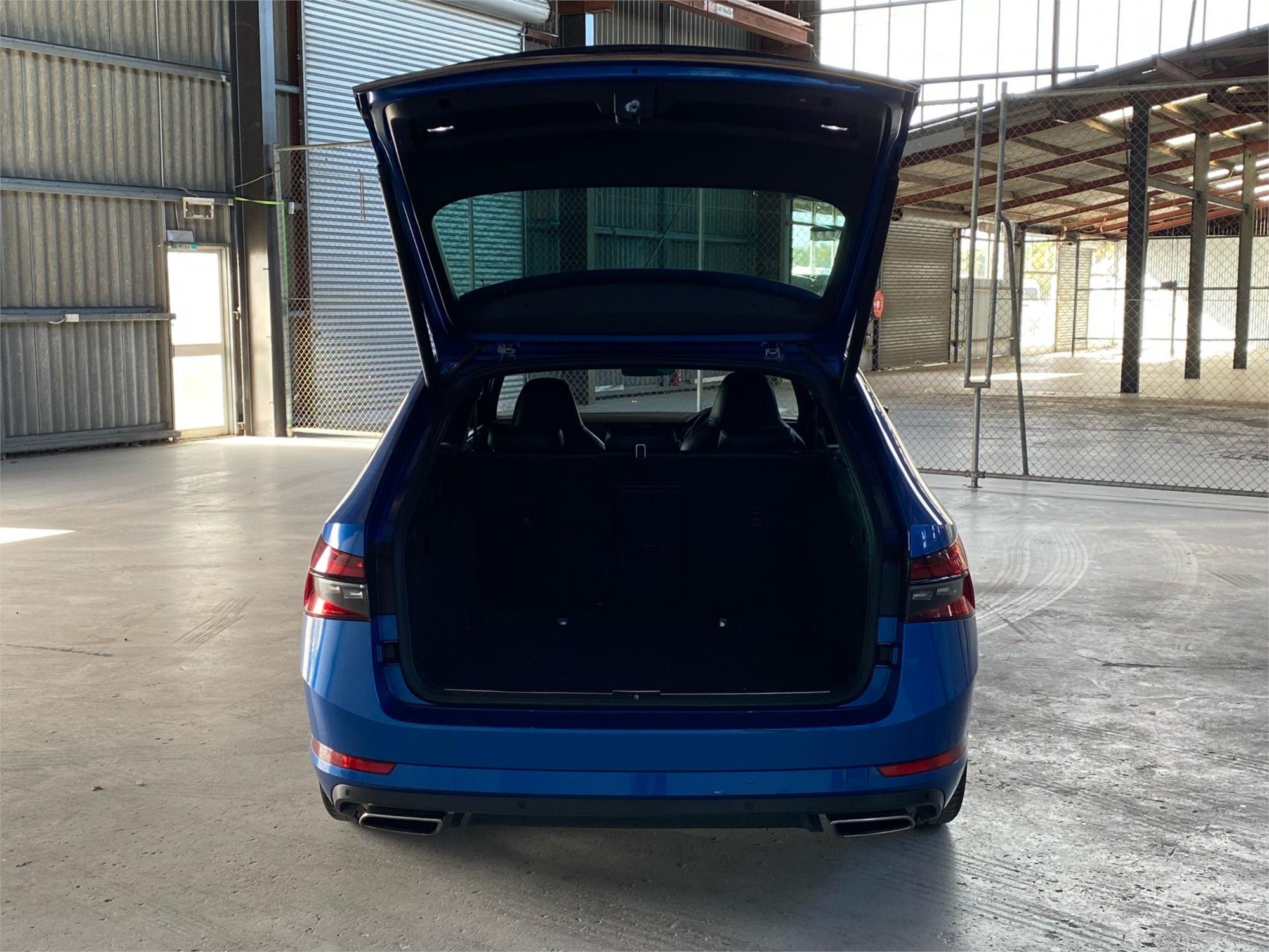 2022 SKODA SUPERB 16