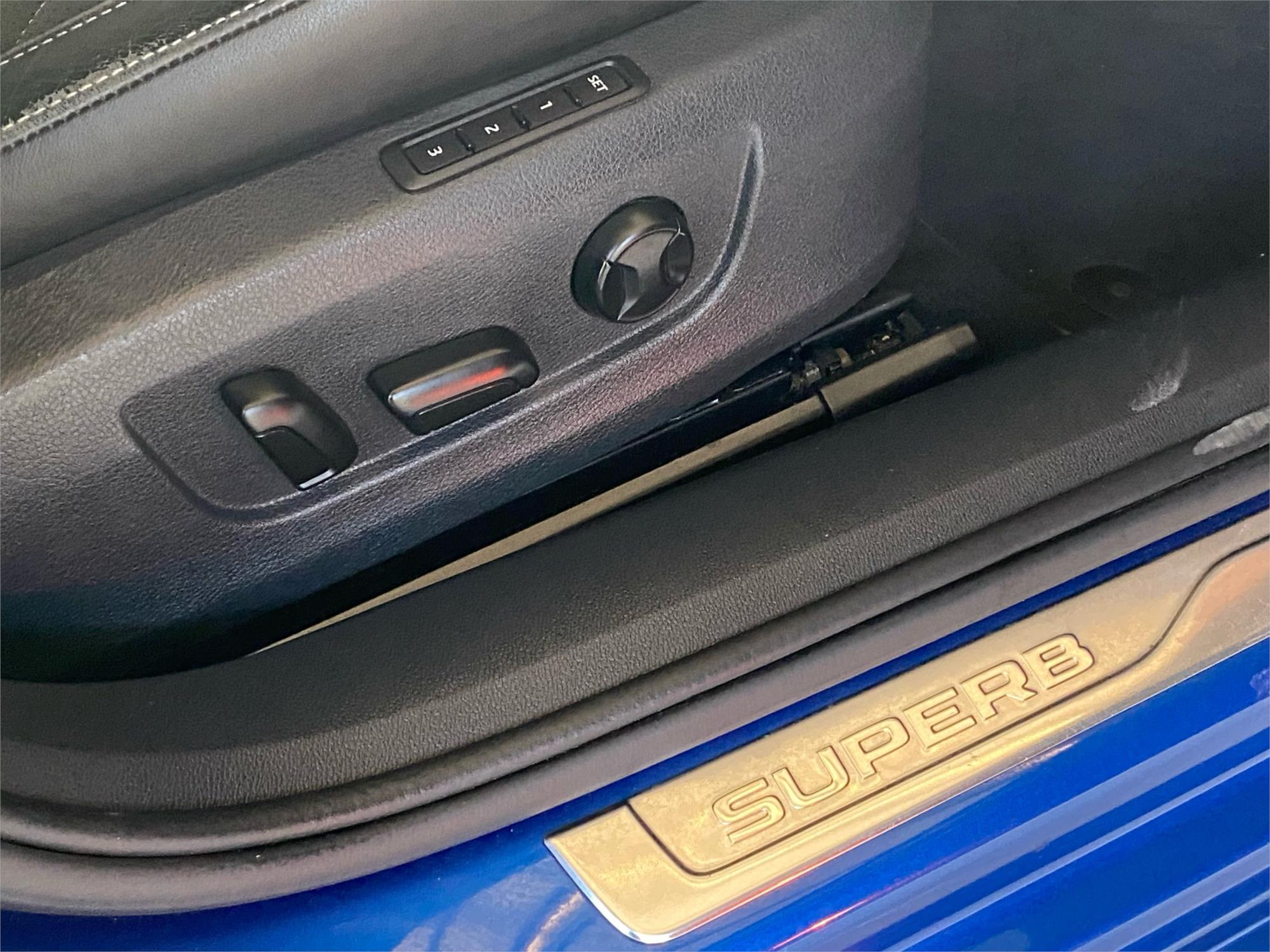 2022 SKODA SUPERB 19