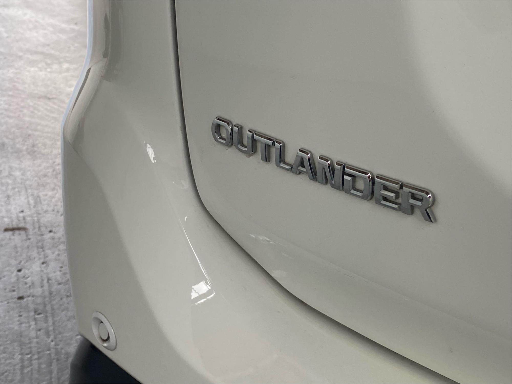 2019 MITSUBISHI OUTLANDER 14