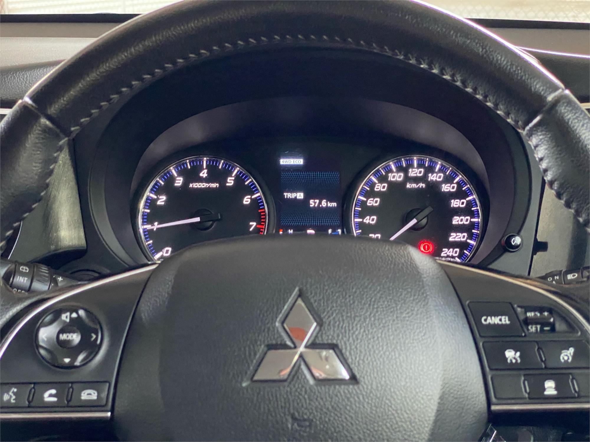2019 MITSUBISHI OUTLANDER 18