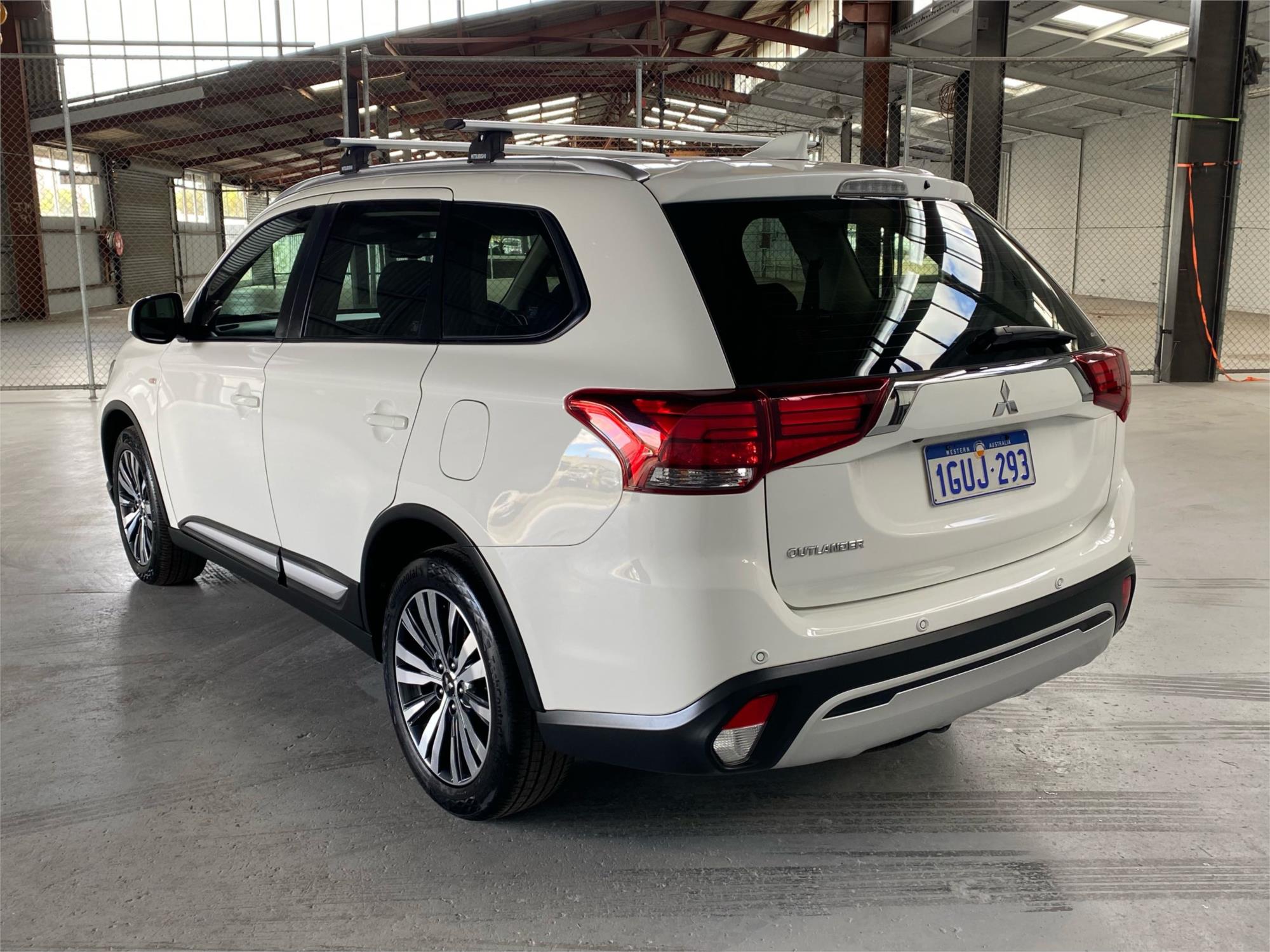 2019 MITSUBISHI OUTLANDER 6