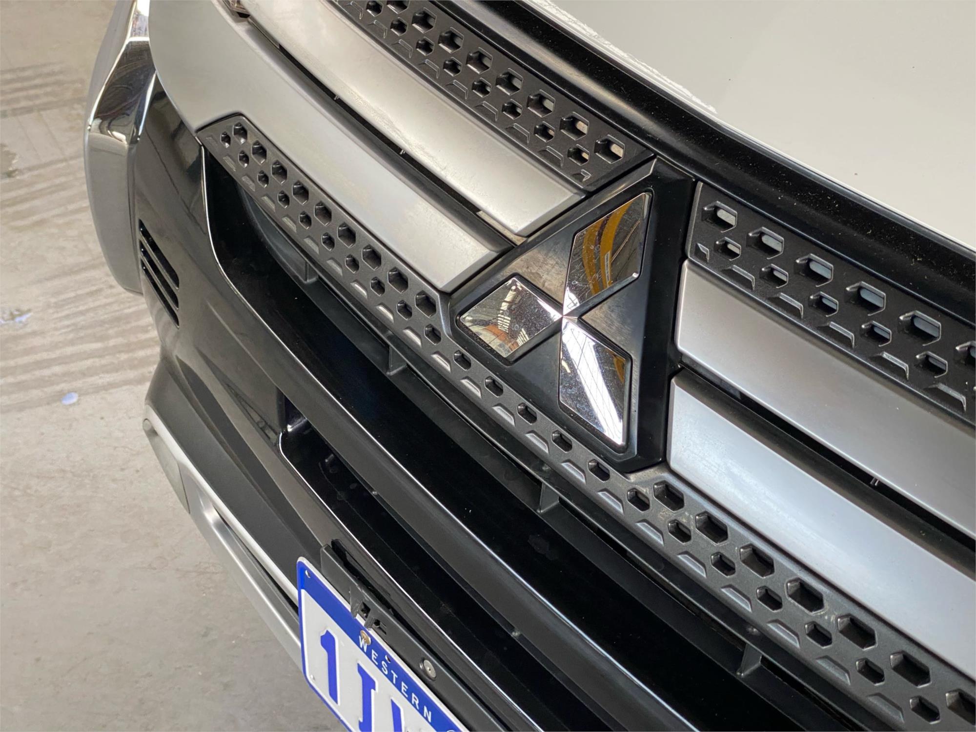 2019 MITSUBISHI OUTLANDER 12