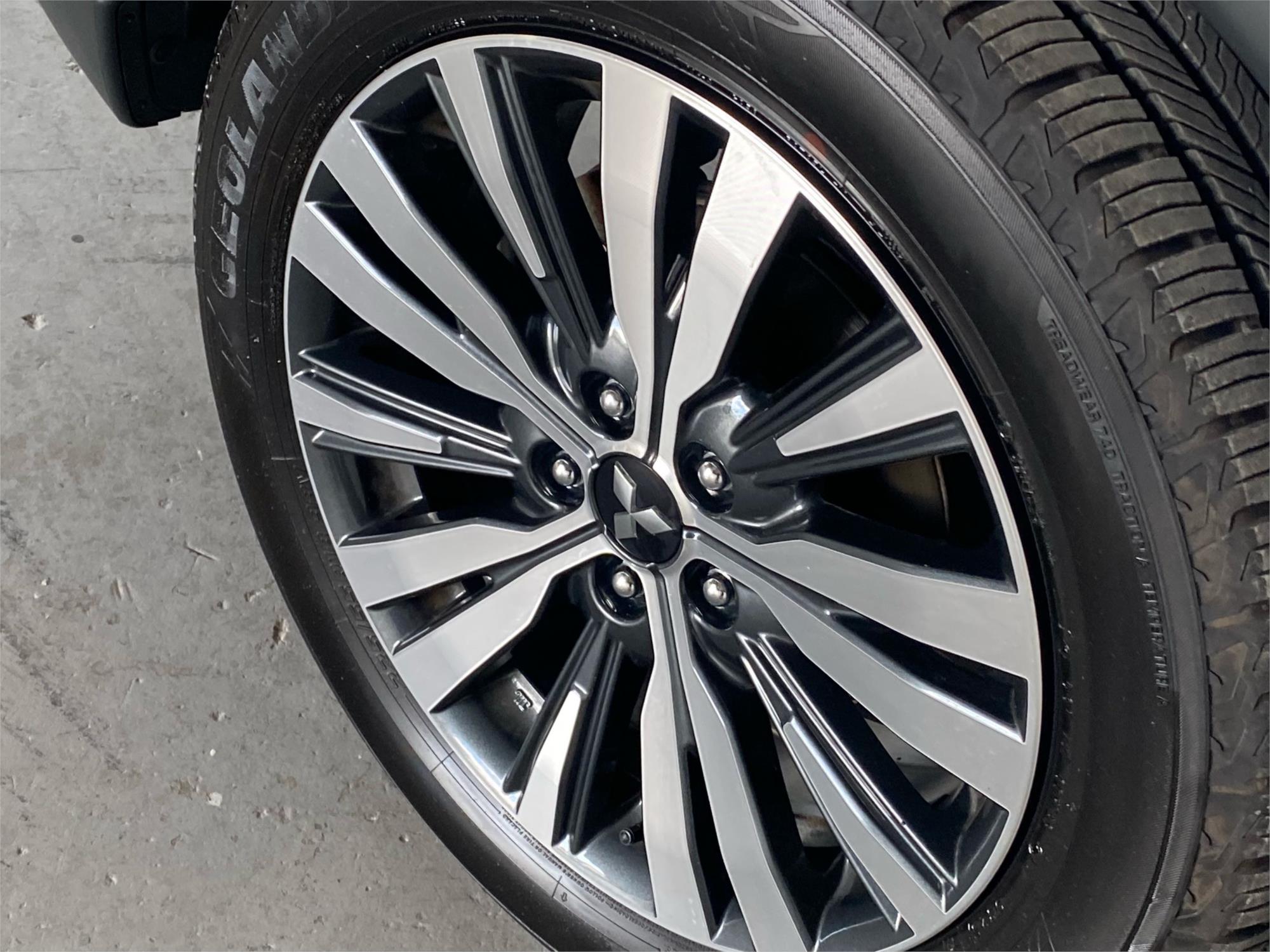 2019 MITSUBISHI OUTLANDER 13